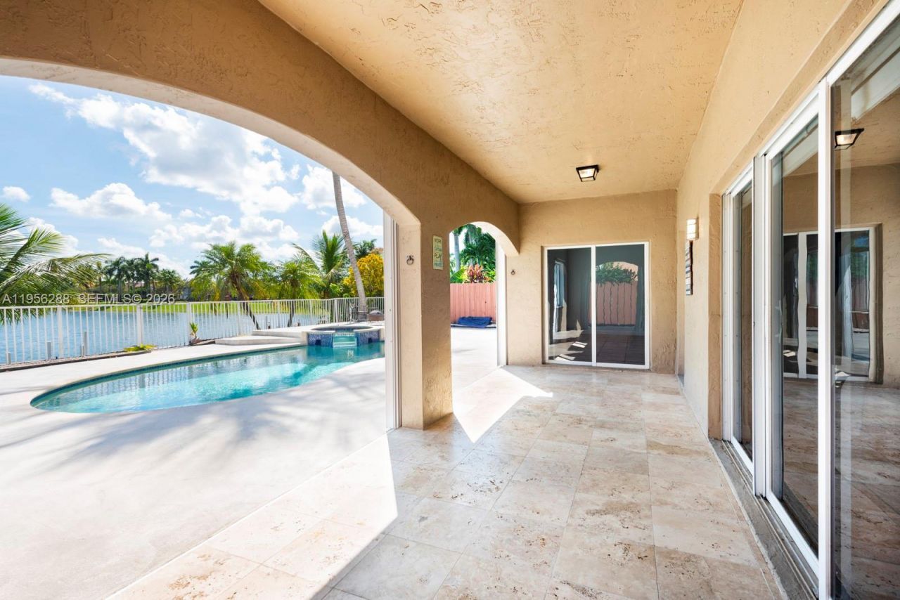 13116 SW 136th Ter, Miami, FL 33186 Photo