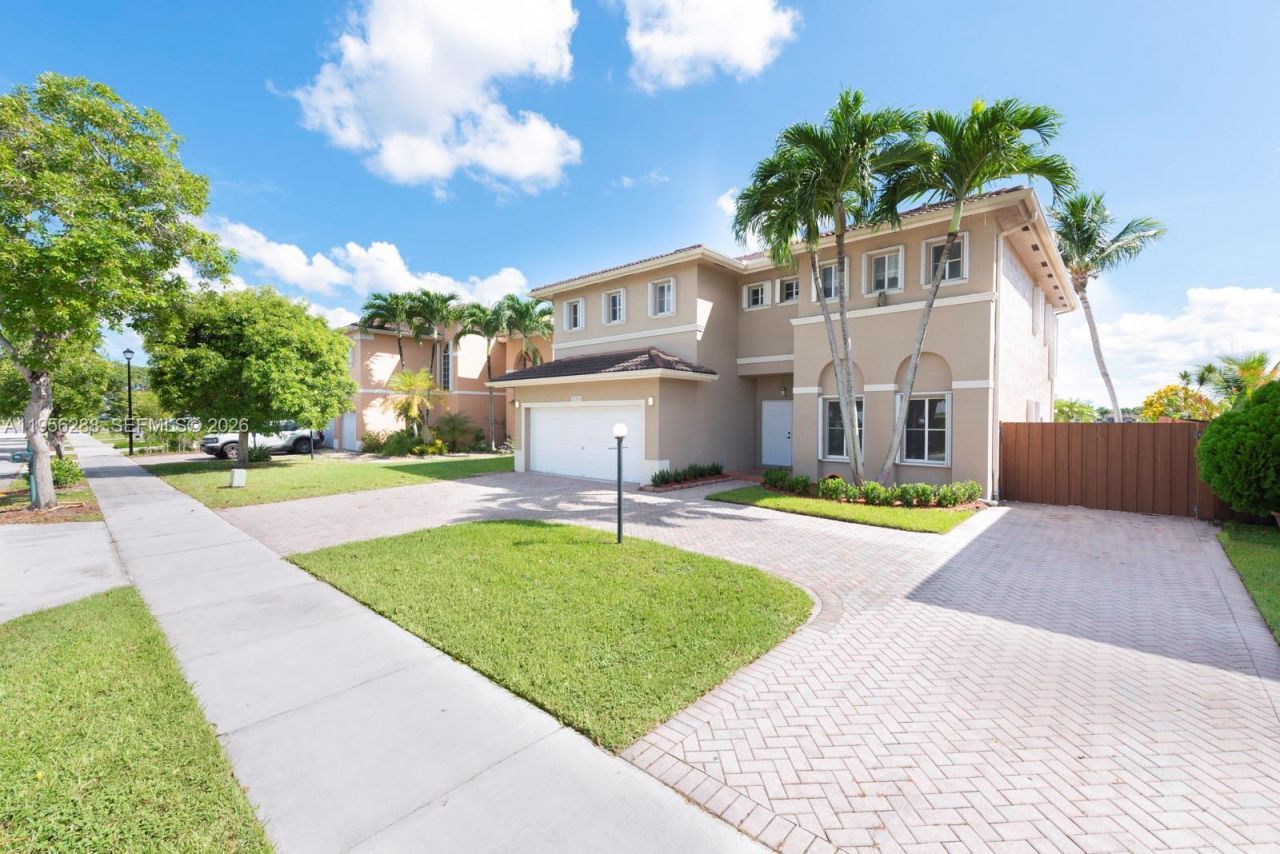 13116 SW 136th Ter, Miami, FL 33186 Photo