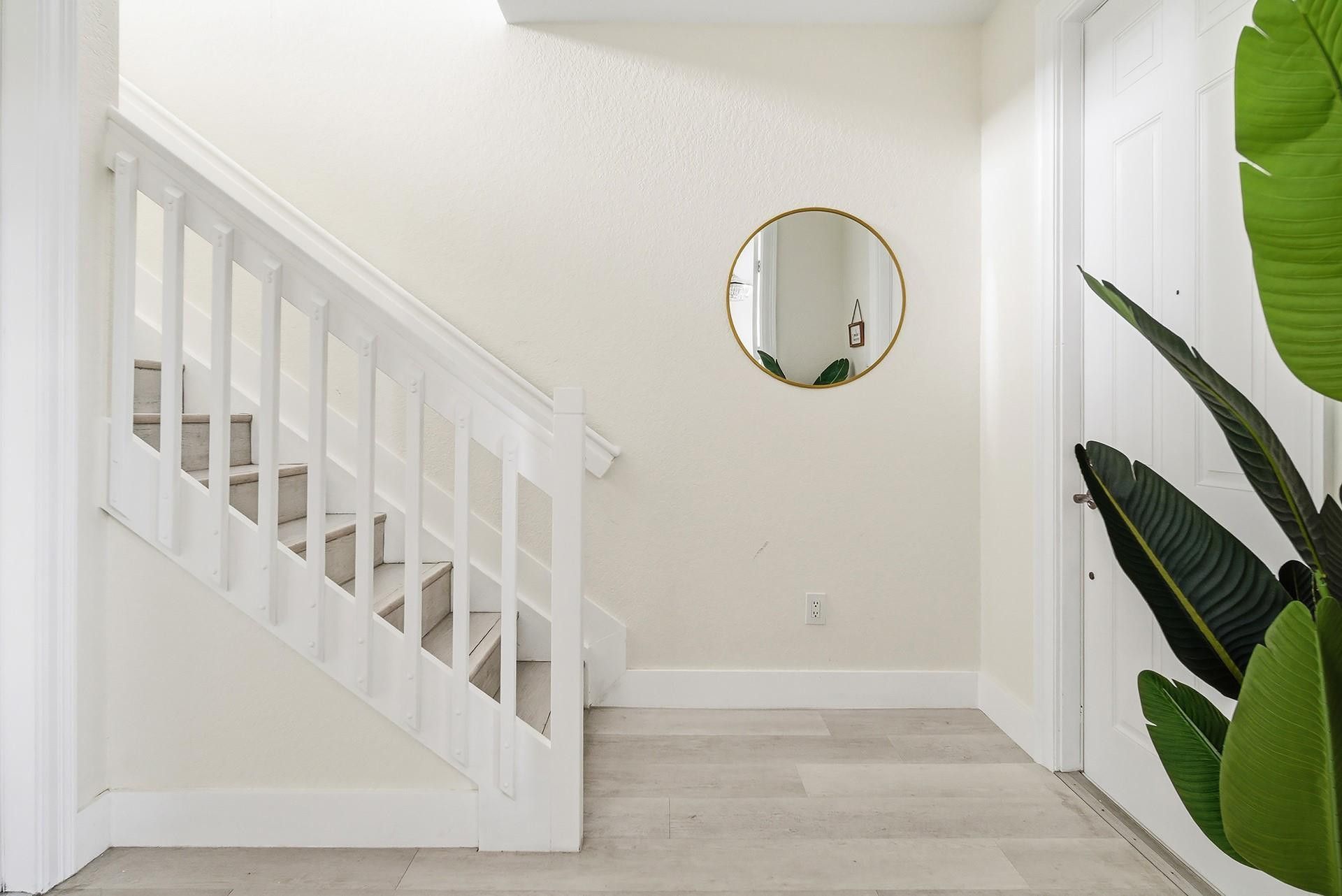 750 Millbrae Ct, Unit 4, West Palm Beach, FL 33401 Photo