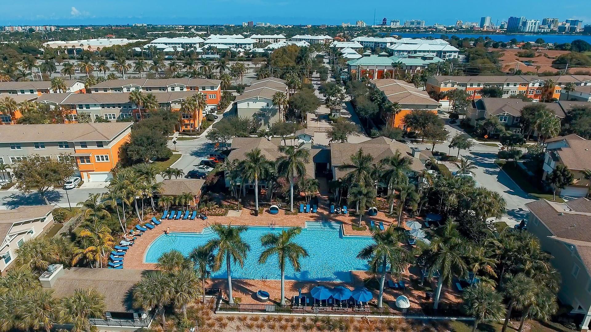 750 Millbrae Ct, Unit 4, West Palm Beach, FL 33401 Photo