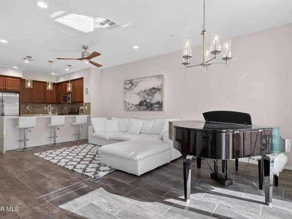 449 Pecana Street, Camarillo, CA 93012