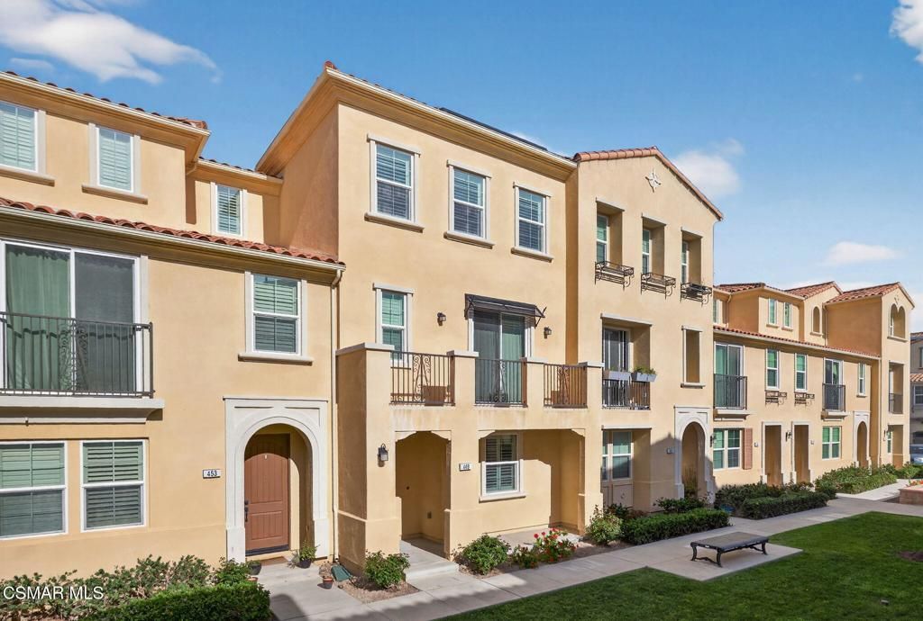 449 Pecana Street, Camarillo, CA 93012 Main Photo