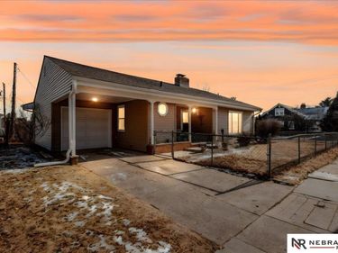 2303 N 60th Avenue, Omaha, NE 68104