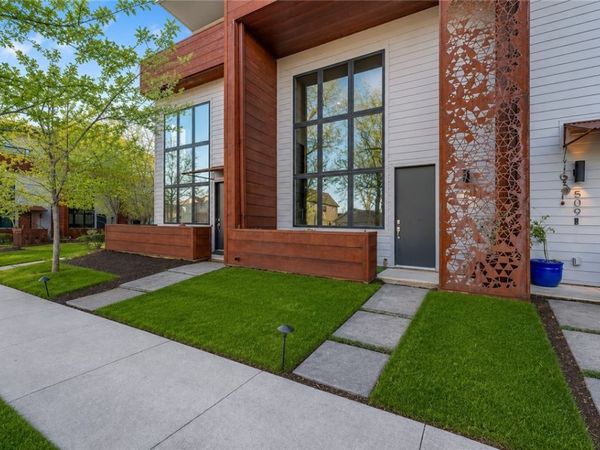 507 SE D Street, Bentonville, AR 72712