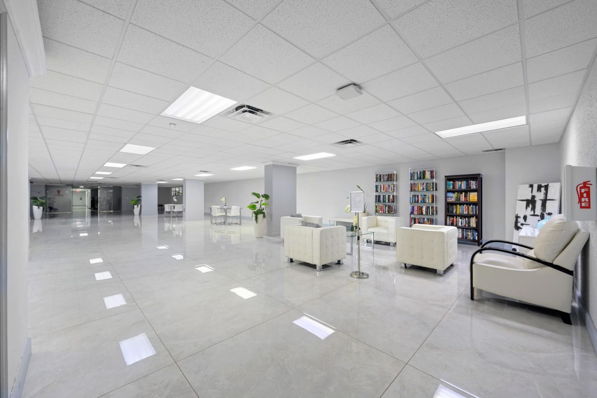 600 Parkview Drive, Unit 1111 (PH11, Hallandale Beach, FL 33009 Photo