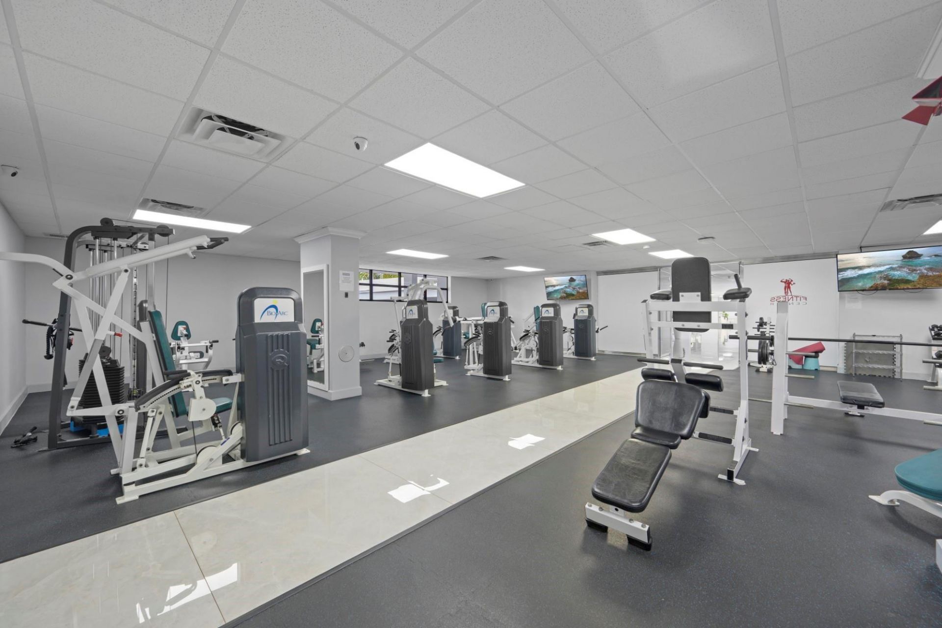 600 Parkview Drive, Unit 1111 (PH11, Hallandale Beach, FL 33009 Photo