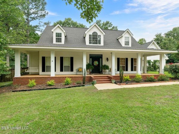 143 Red Roan Road, Hattiesburg, MS 39402