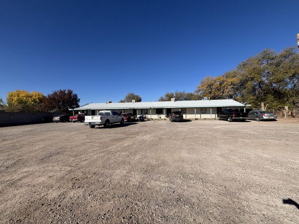 1345-1351 LOS LENTES Road NE, Los Lunas, NM 87031