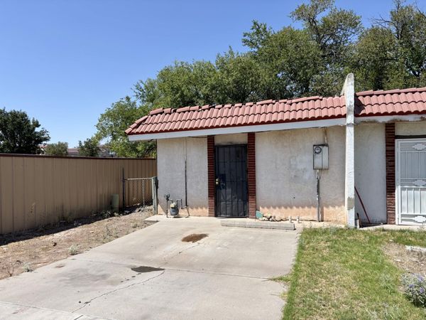 497 GERALD CHAVEZ Lane NE, Los Lunas, NM 87031