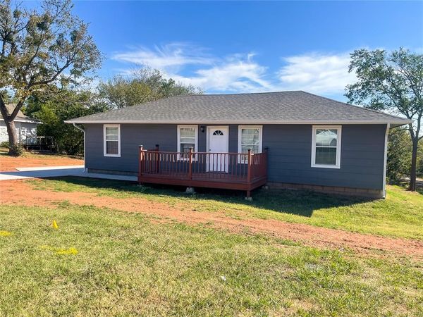 824 S Bennett Boulevard, Chandler, OK 74834