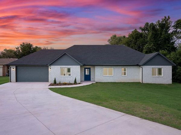 9717 NE 10th Street, Midwest City, OK 73130