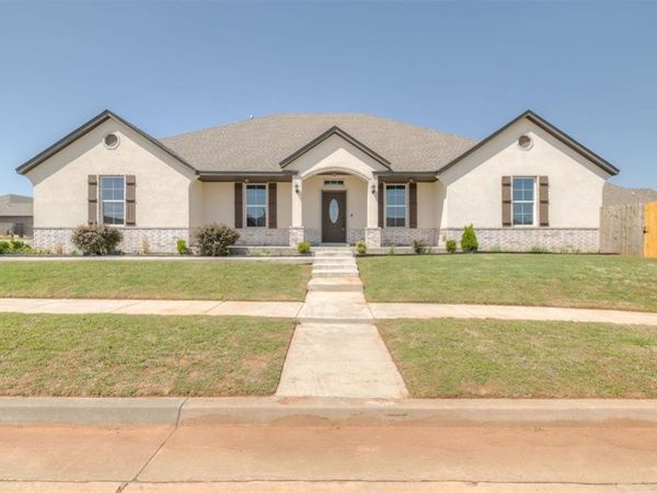 2313 E Kellan Court Terrace, Mustang, OK 73064