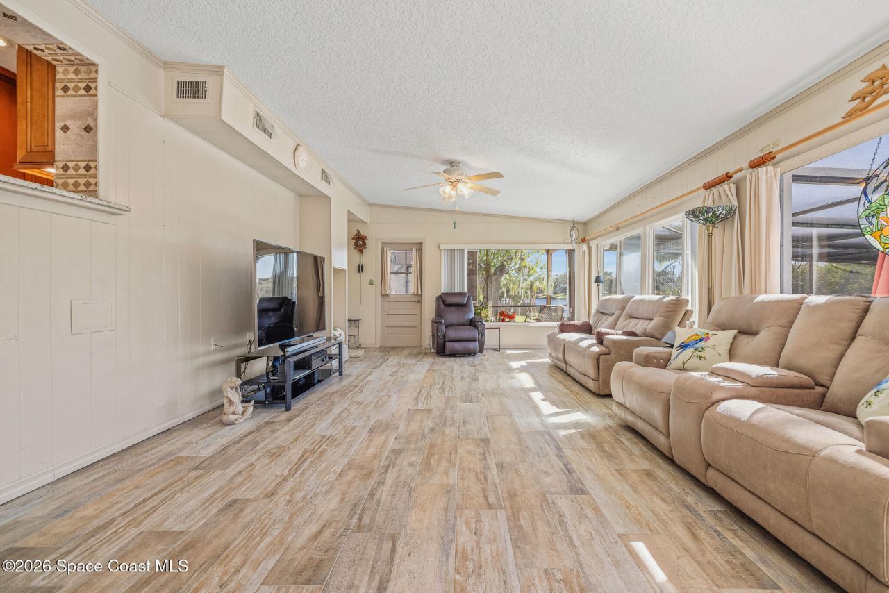 1210 Sun Circle W, Melbourne, FL 32935 Photo