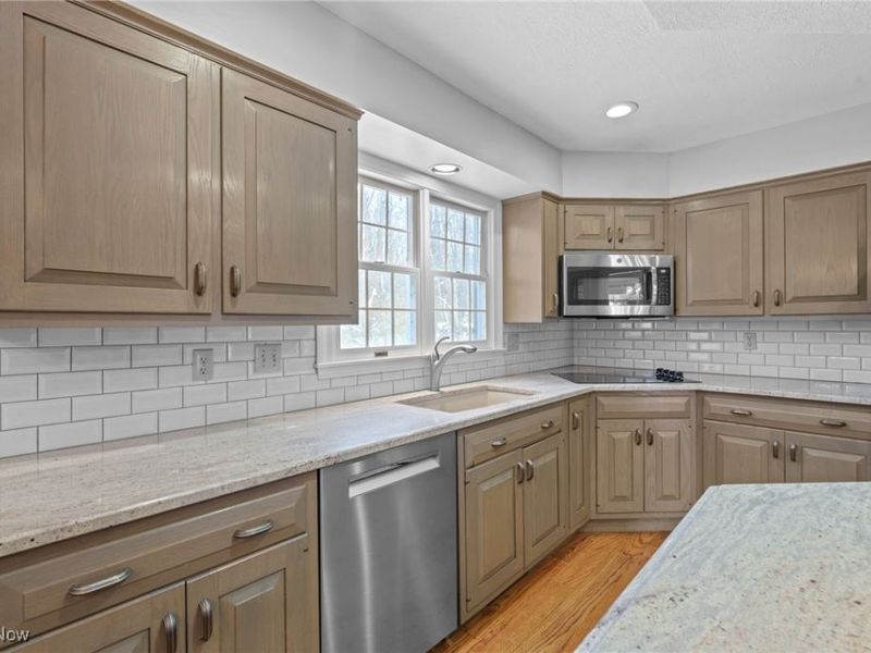 7431 River Oaks Trail, Gates Mills, OH 44040 Photo 10