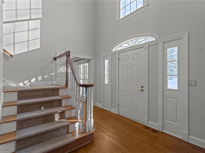 7431 River Oaks Trail, Gates Mills, OH 44040 Photo 3