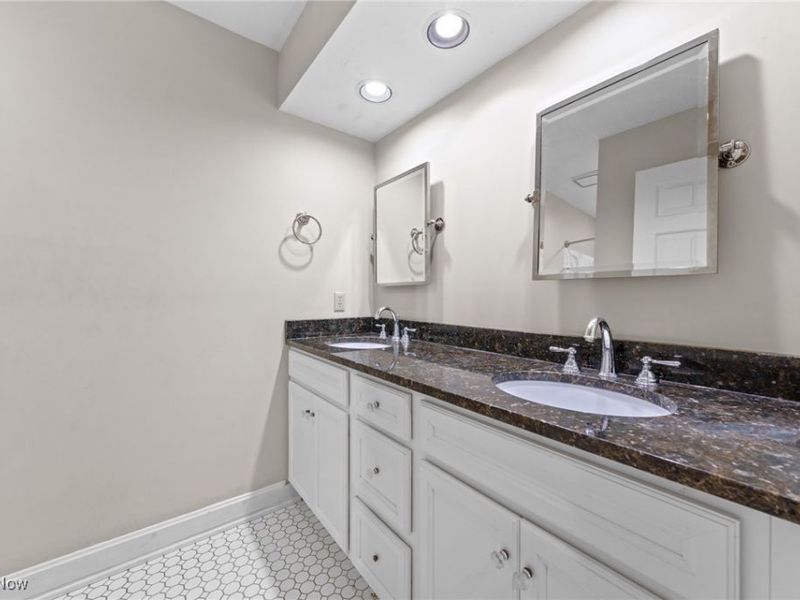 7431 River Oaks Trail, Gates Mills, OH 44040 Photo 30