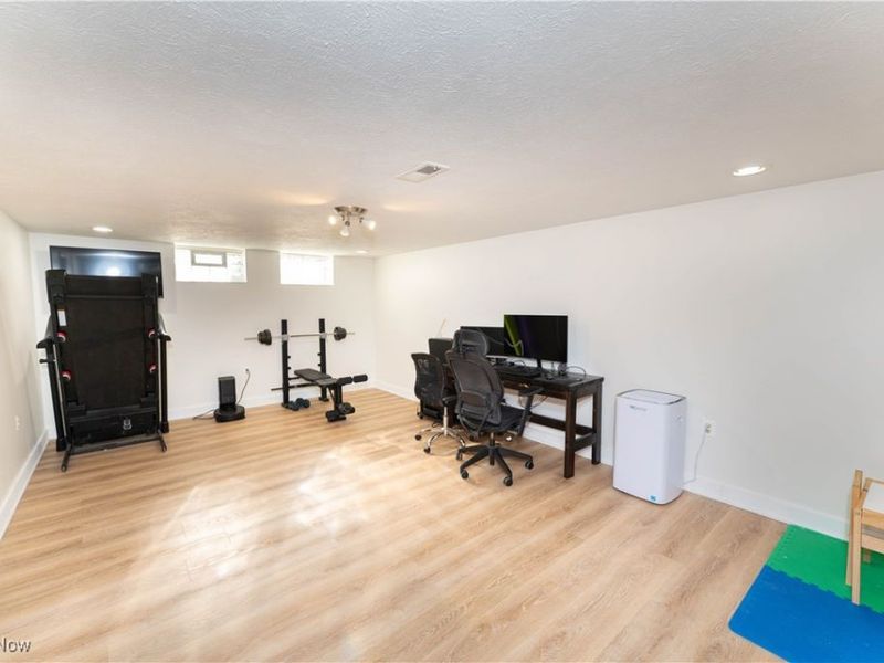 1709 Roselawn Road, Mayfield Heights, OH 44124 Photo 25