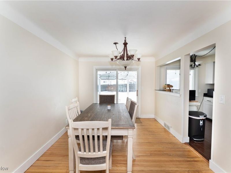 1709 Roselawn Road, Mayfield Heights, OH 44124 Photo 5