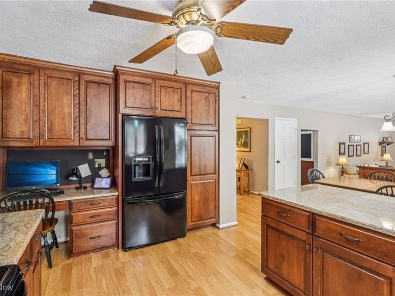 396 Creekside Drive, Avon Lake, OH 44012 Photo 19