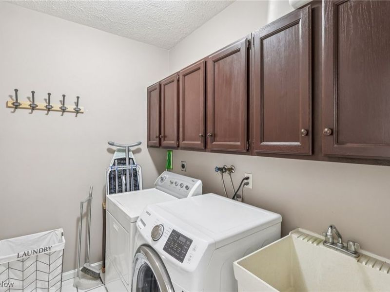 396 Creekside Drive, Avon Lake, OH 44012 Photo 21