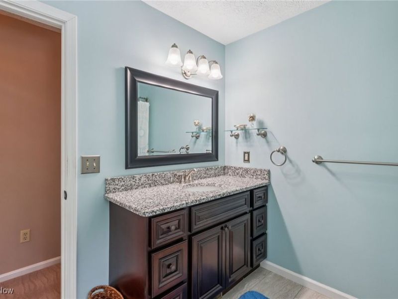 396 Creekside Drive, Avon Lake, OH 44012 Photo 31