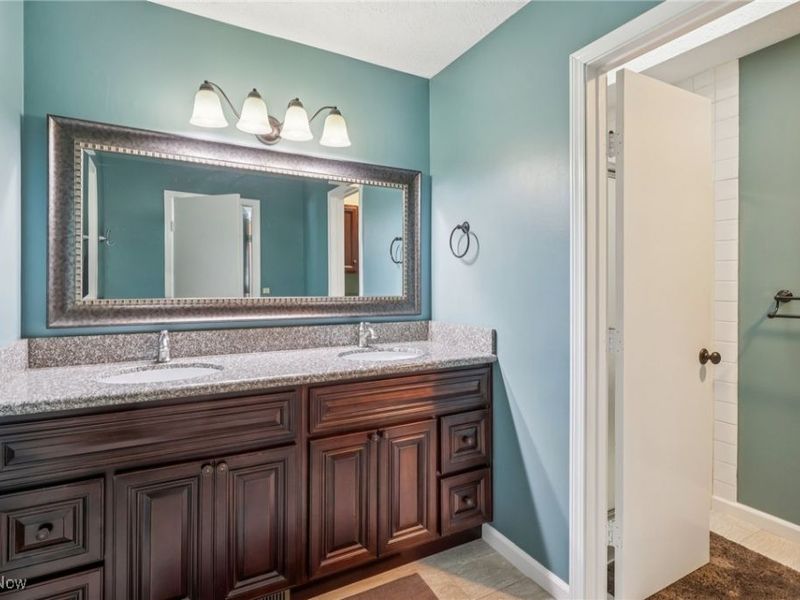 396 Creekside Drive, Avon Lake, OH 44012 Photo 37