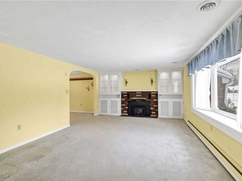 9583 E River Road, Elyria, OH 44035 Photo 2