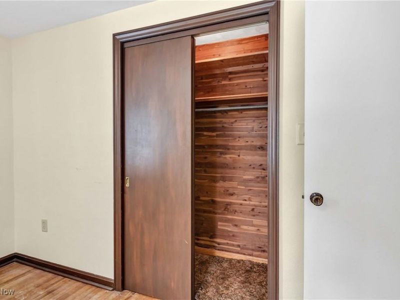 9583 E River Road, Elyria, OH 44035 Photo 27