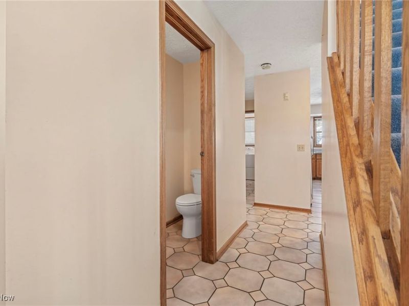 5913 Fulton Drive NW, Canton, OH 44718 Photo 19