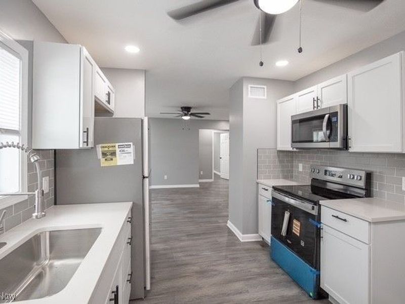 3118 Mapledale Avenue, Cleveland, OH 44109 Photo 10