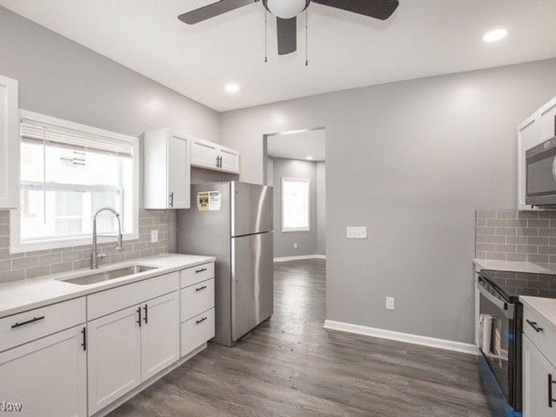 3118 Mapledale Avenue, Cleveland, OH 44109 Photo 13