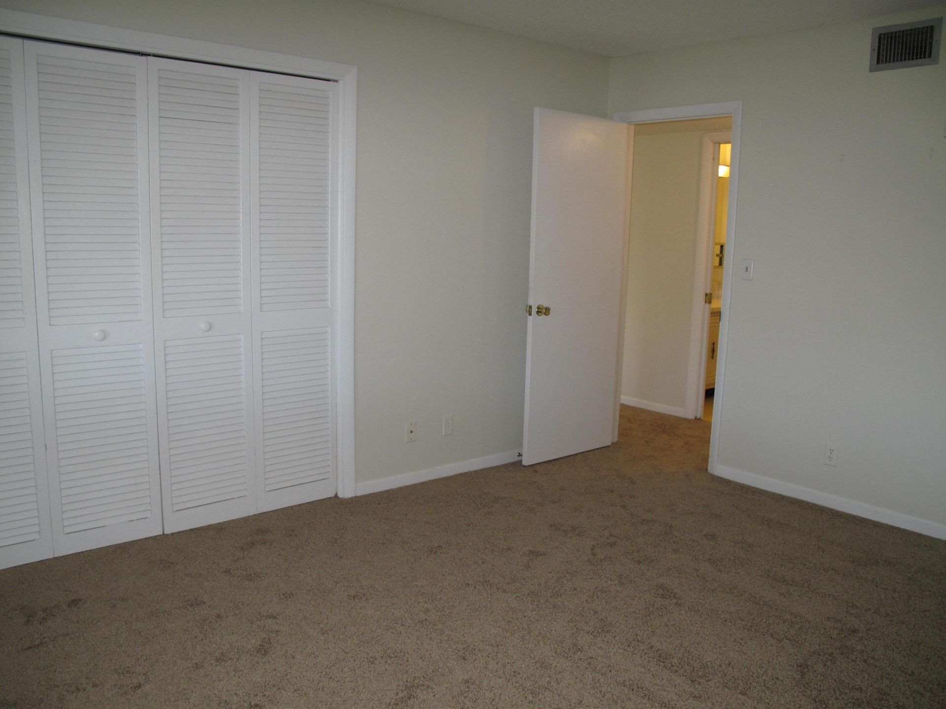 277 High Point Court W, Unit D, Delray Beach, FL 33445 Photo