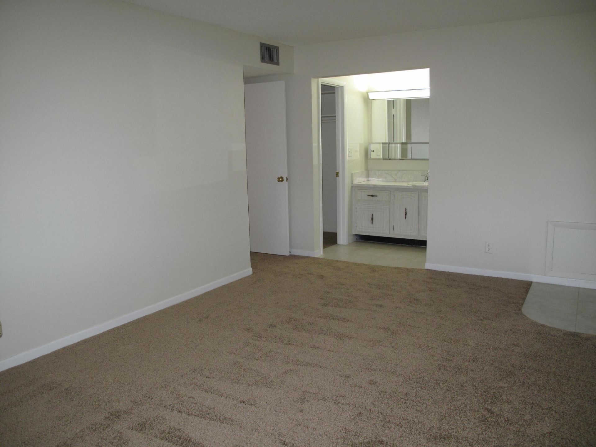 277 High Point Court W, Unit D, Delray Beach, FL 33445 Photo