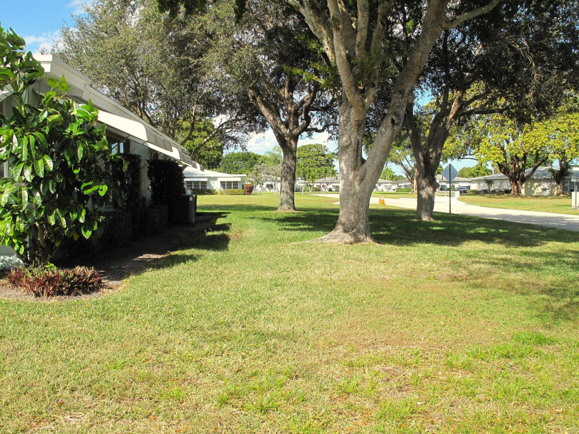 277 High Point Court W, Unit D, Delray Beach, FL 33445 Photo