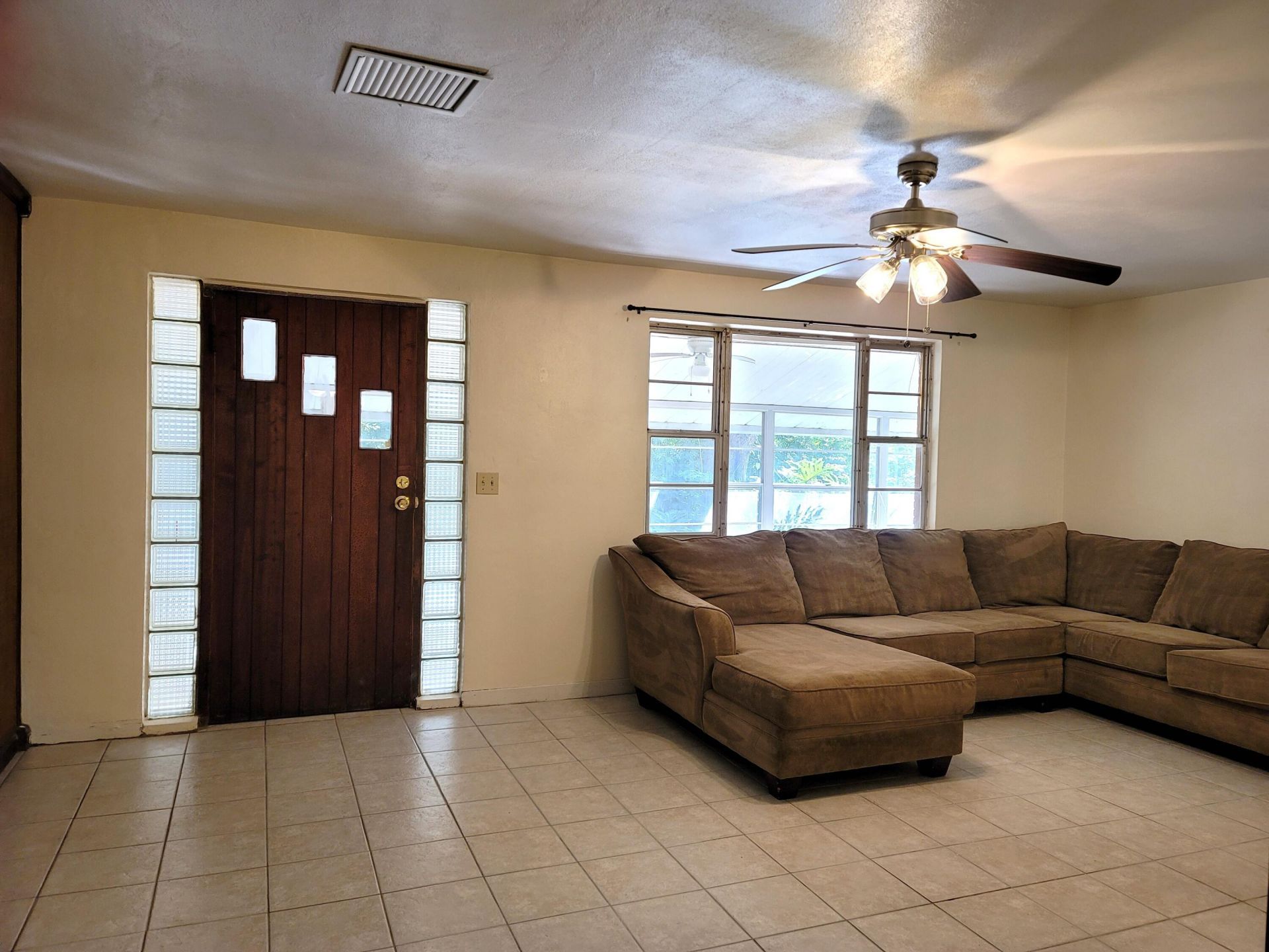 4362 W Midway Road, Fort Pierce, FL 34981 Photo