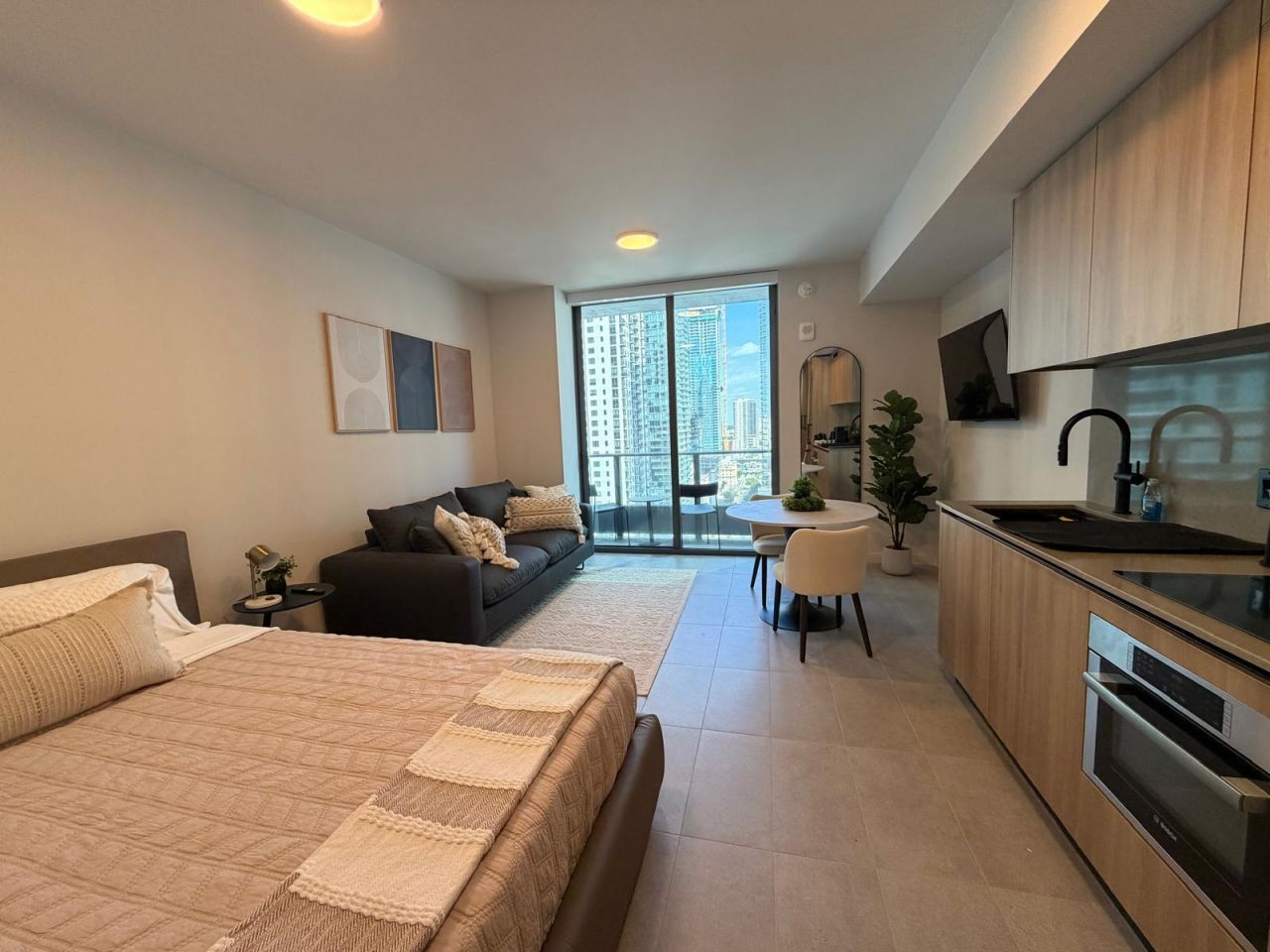 121 NE 5th Street, Unit 2309, Miami, FL 33132 Photo