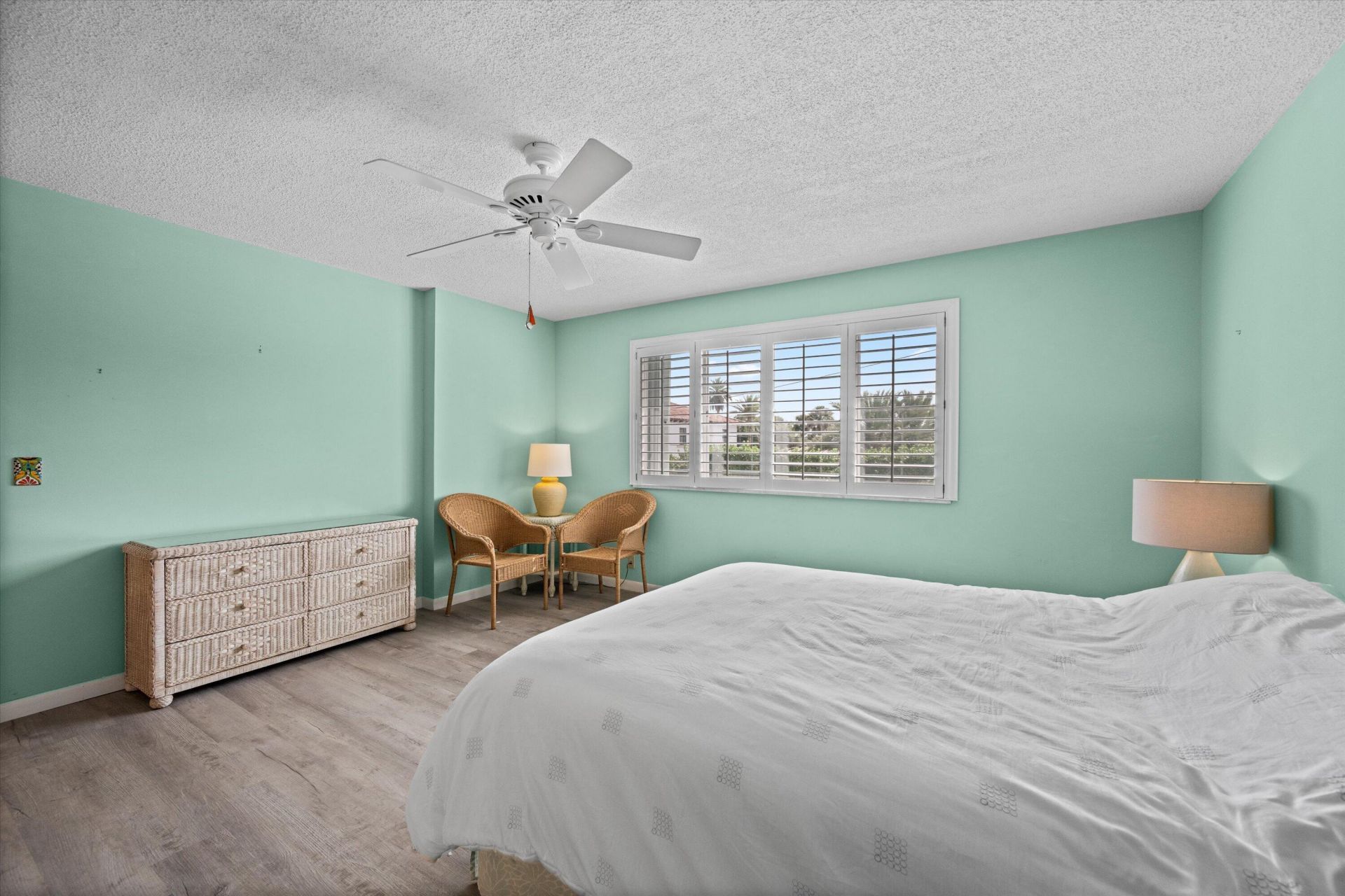 421 S Lakeside Drive, Unit 10, Lake Worth Beach, FL 33460 Photo