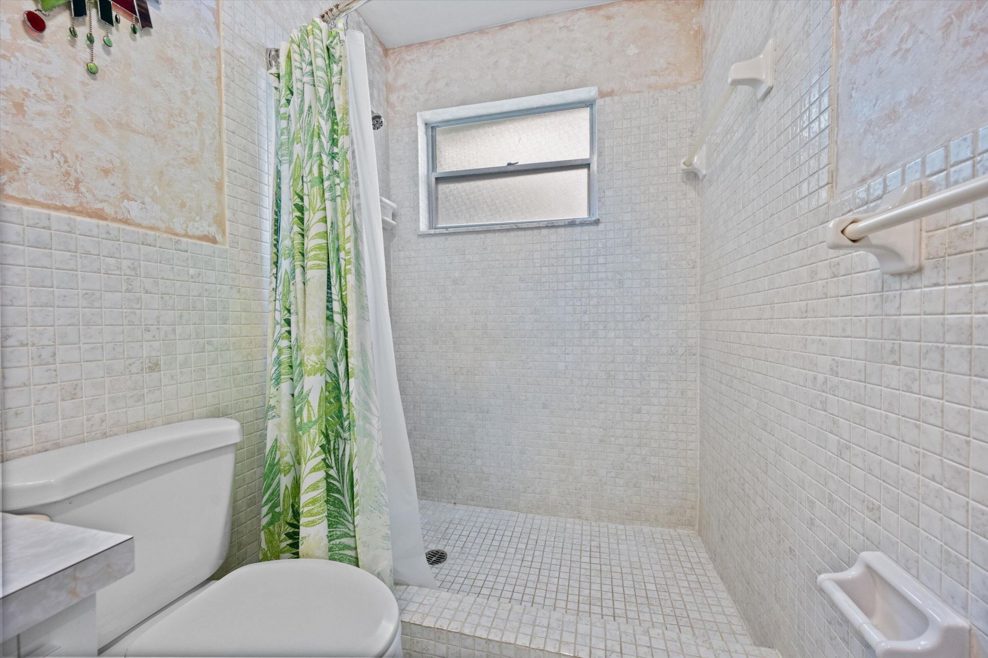 421 S Lakeside Drive, Unit 10, Lake Worth Beach, FL 33460 Photo