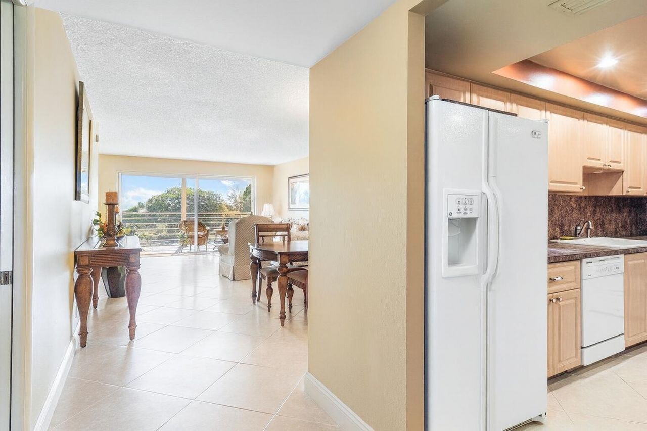 6200 NW 2nd Avenue, Unit 415, Boca Raton, FL 33487 Photo