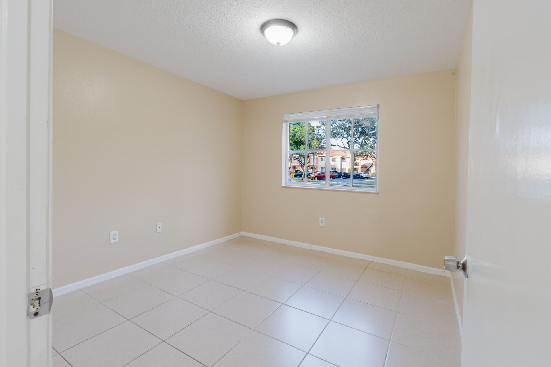 3760 N Jog Road, Unit 101, West Palm Beach, FL 33411 Photo