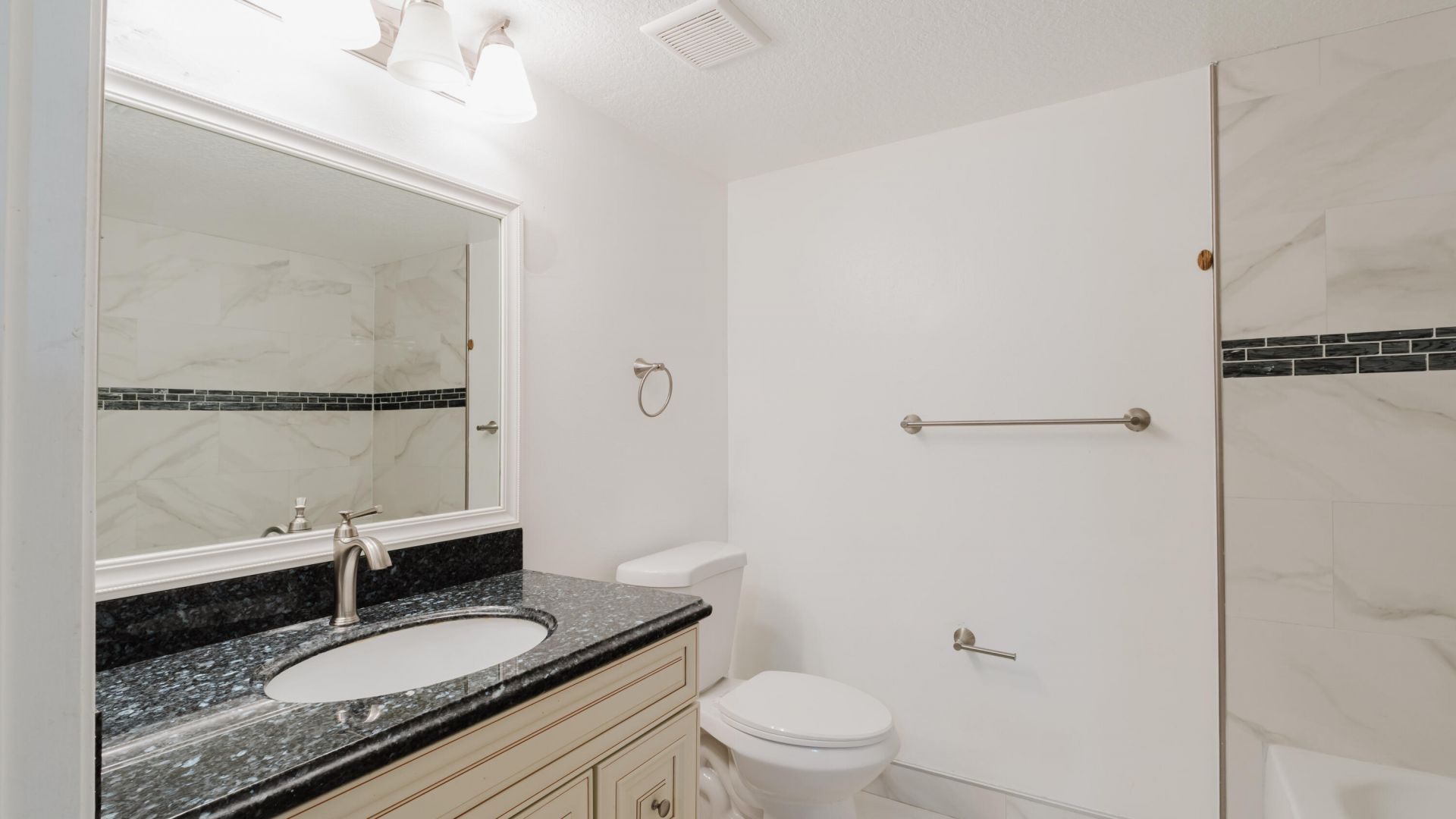 3760 N Jog Road, Unit 101, West Palm Beach, FL 33411 Photo