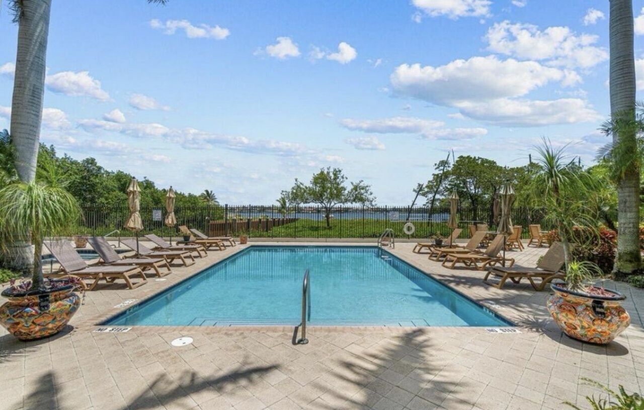 320 Via Villagio, Hypoluxo, FL 33462 Photo