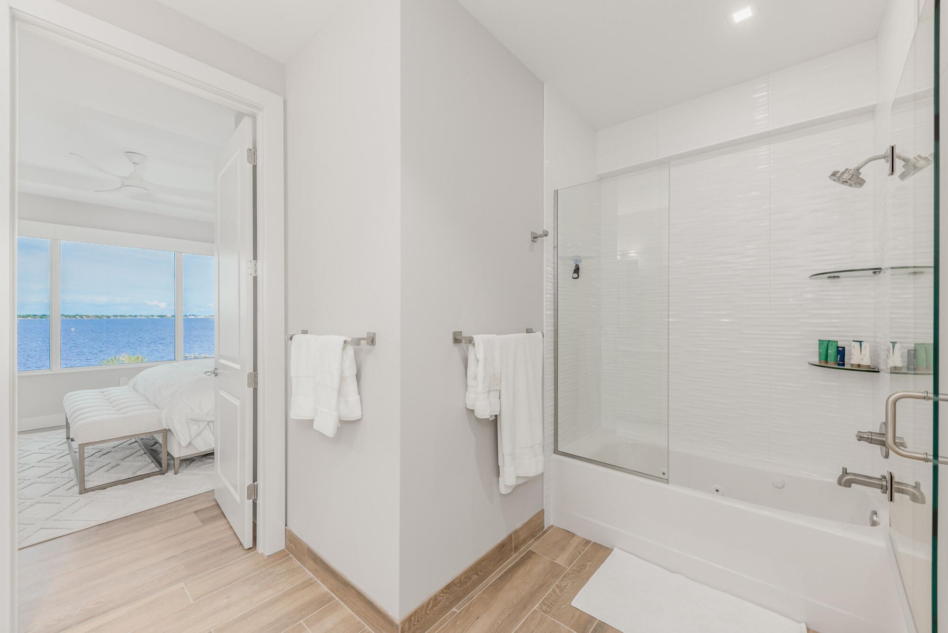 41 SW Seminole Street, Unit 306, Stuart, FL 34994 Photo