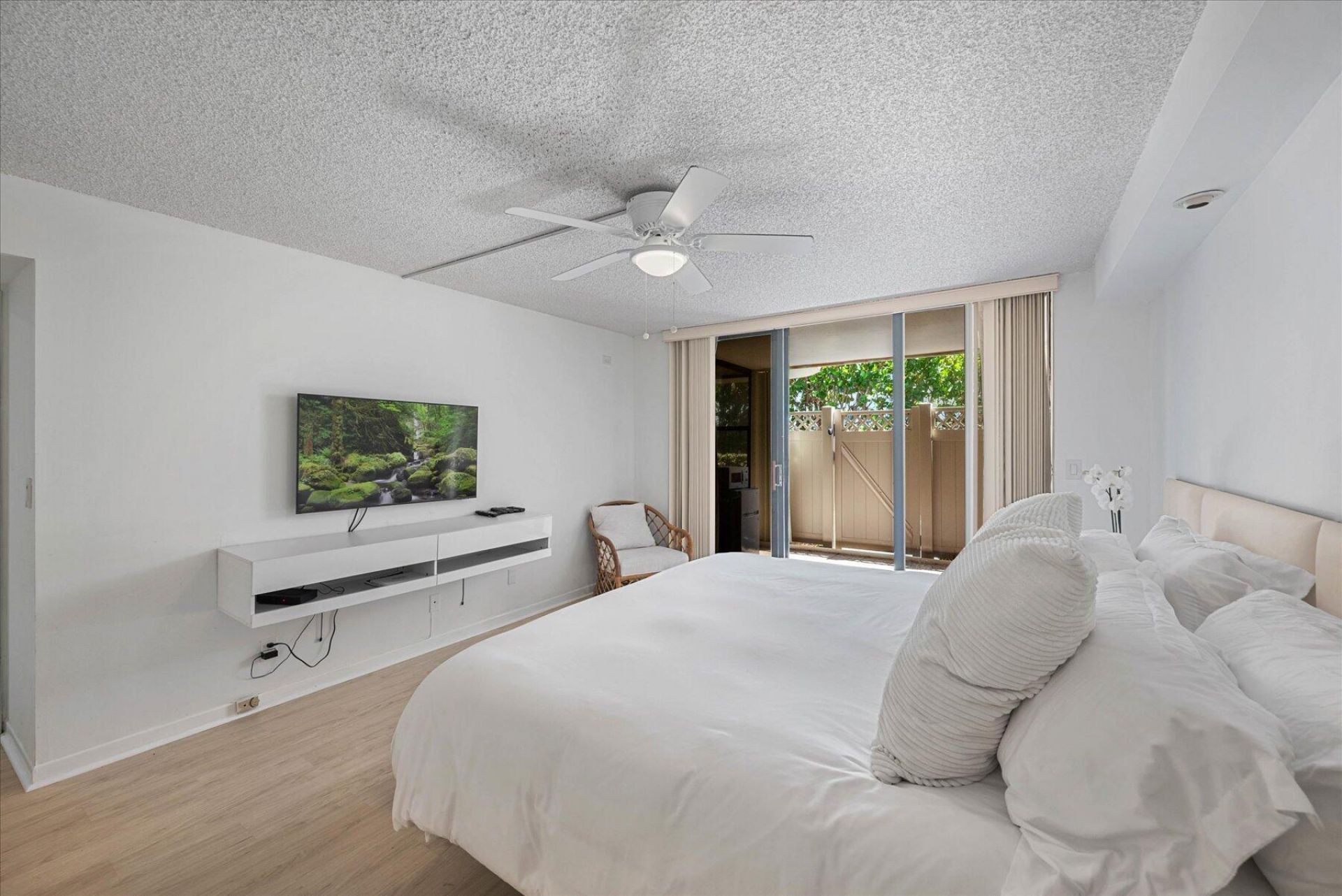 3200 S Ocean Boulevard, Unit A102, Palm Beach, FL 33480 Photo