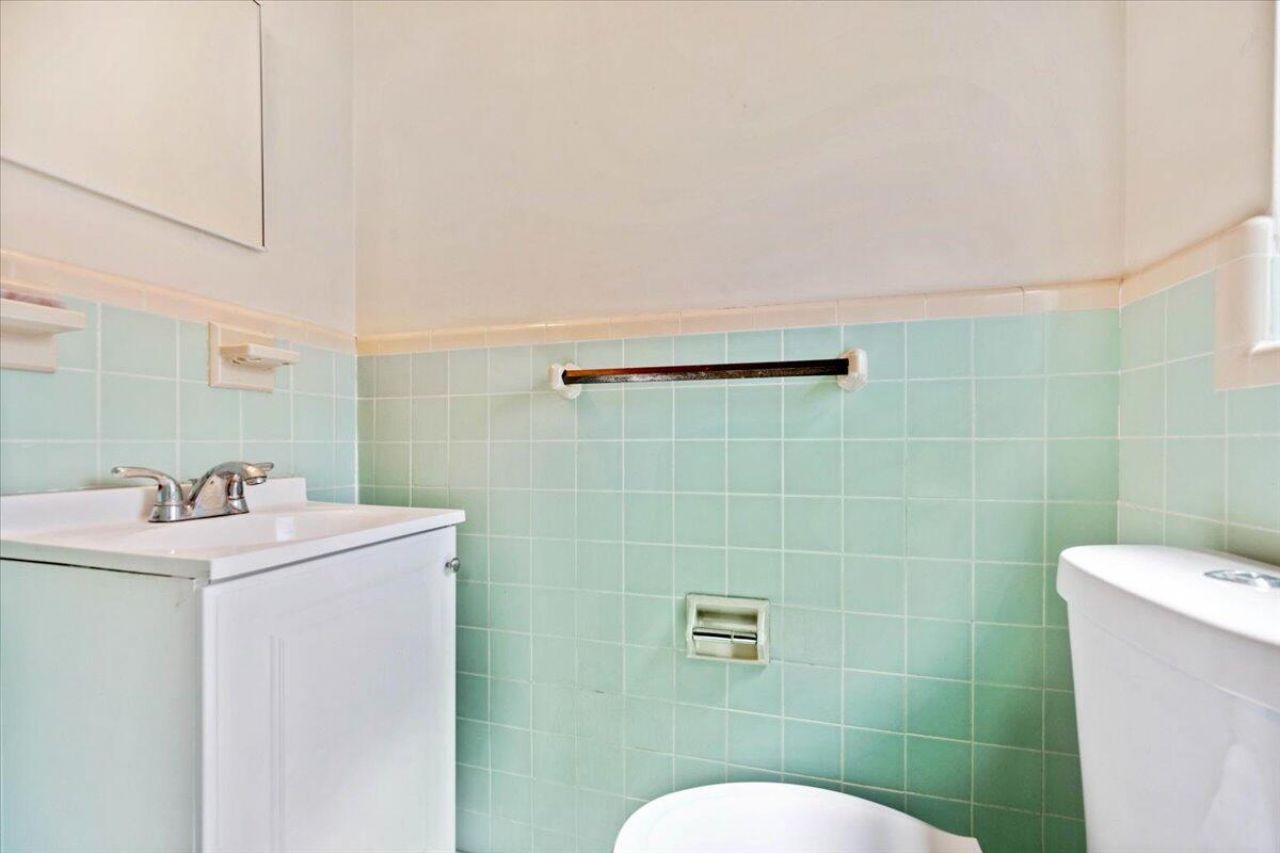 200 E 28th Street, Riviera Beach, FL 33404 Photo