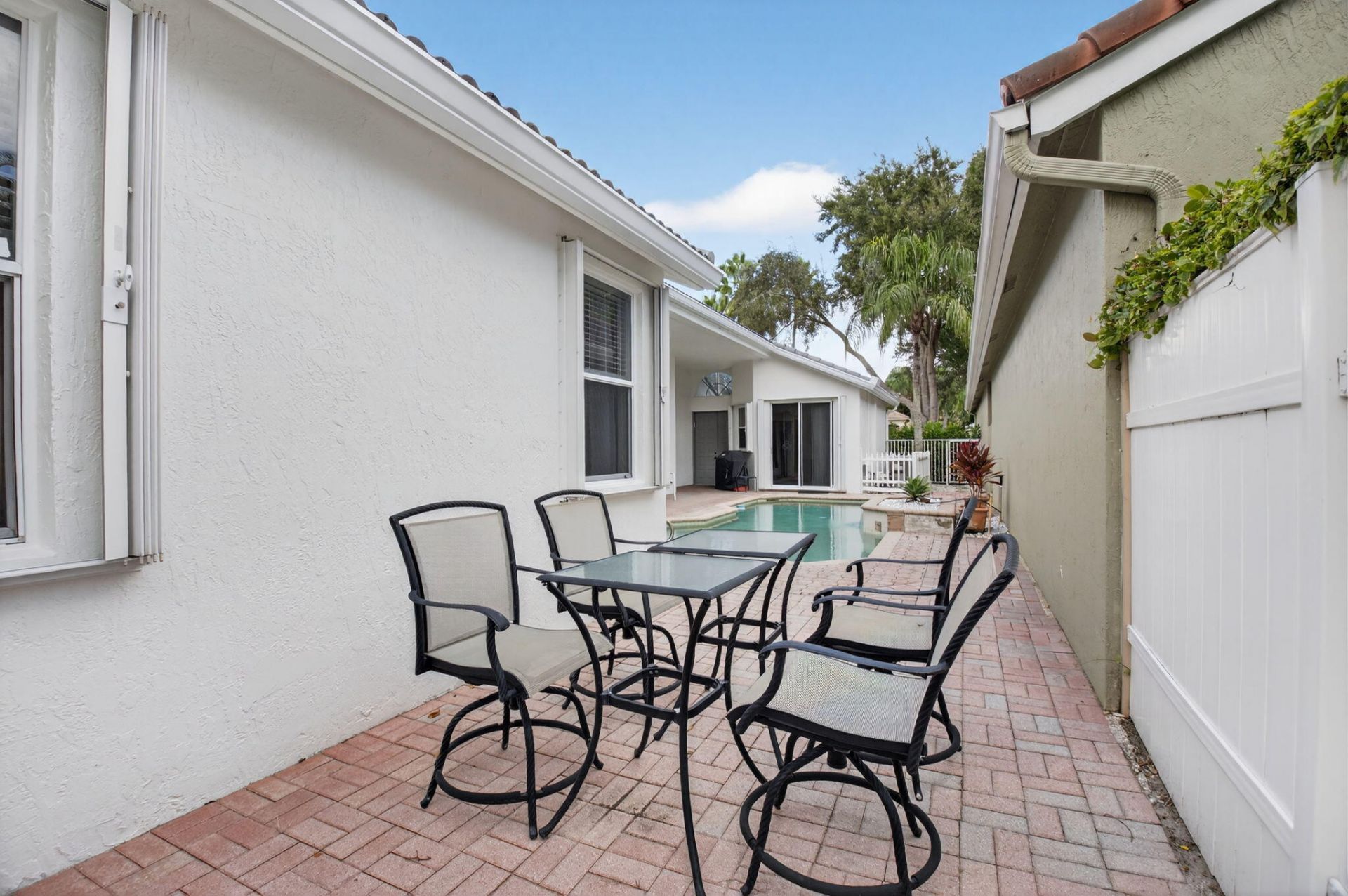 6032 Rossmoor Lakes Court, Boynton Beach, FL 33437 Photo