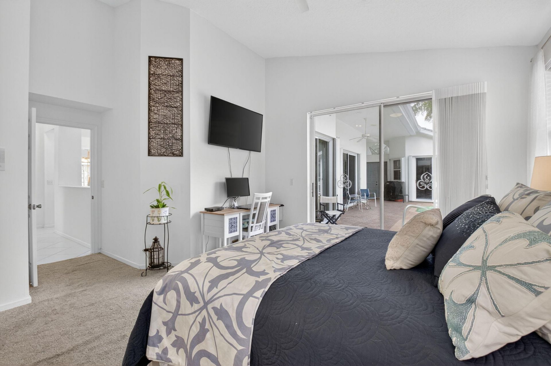 6032 Rossmoor Lakes Court, Boynton Beach, FL 33437 Photo