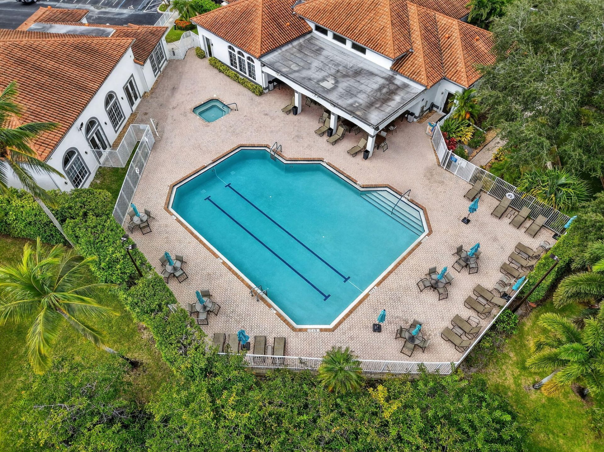 6032 Rossmoor Lakes Court, Boynton Beach, FL 33437 Photo