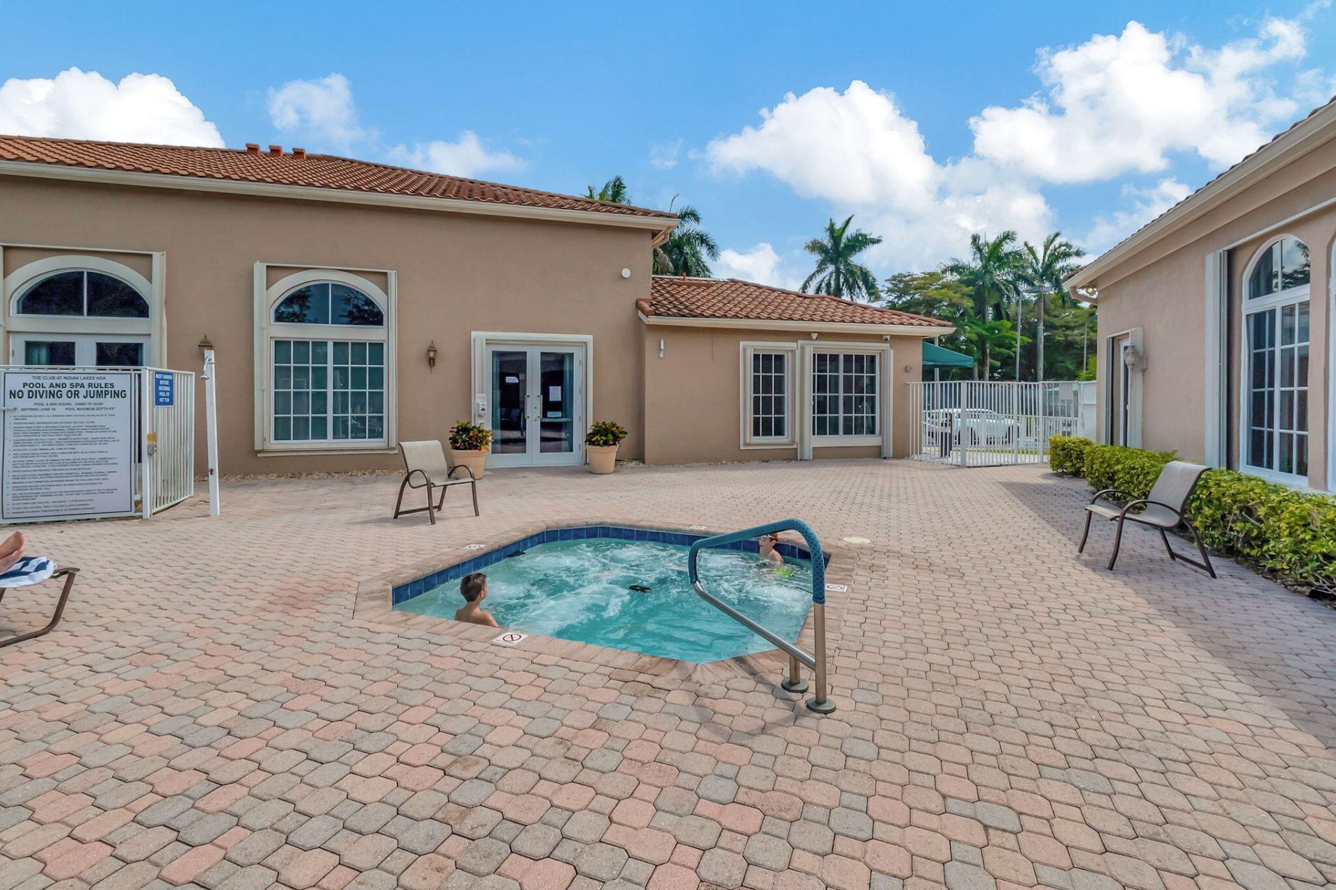 6032 Rossmoor Lakes Court, Boynton Beach, FL 33437 Photo