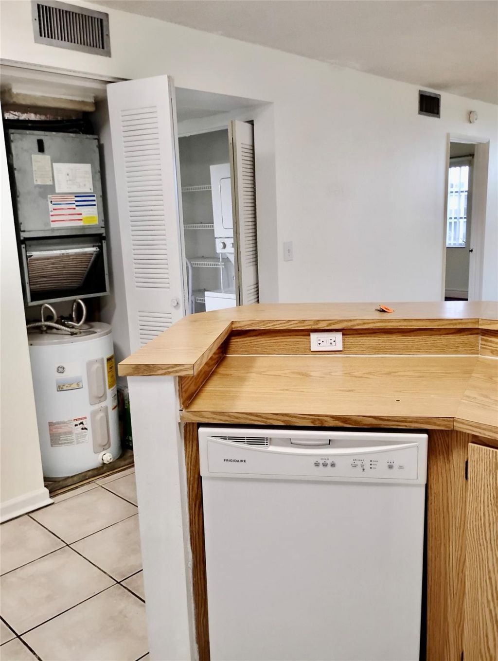 8730 N Sherman Circle, Unit 507, Miramar, FL 33025 Photo